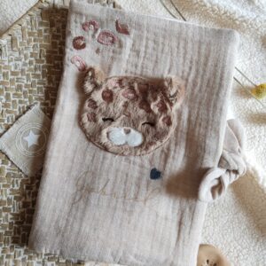 Protège carnet de santé modèle doudou